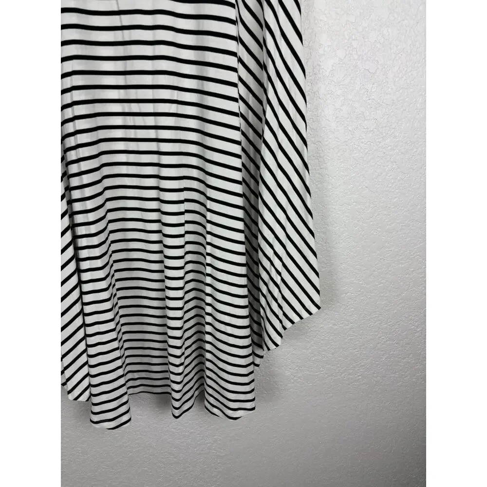 NEW Chicos Women’s Skirt Sz 2/Large Black White Striped Comfort Stretch Vacation